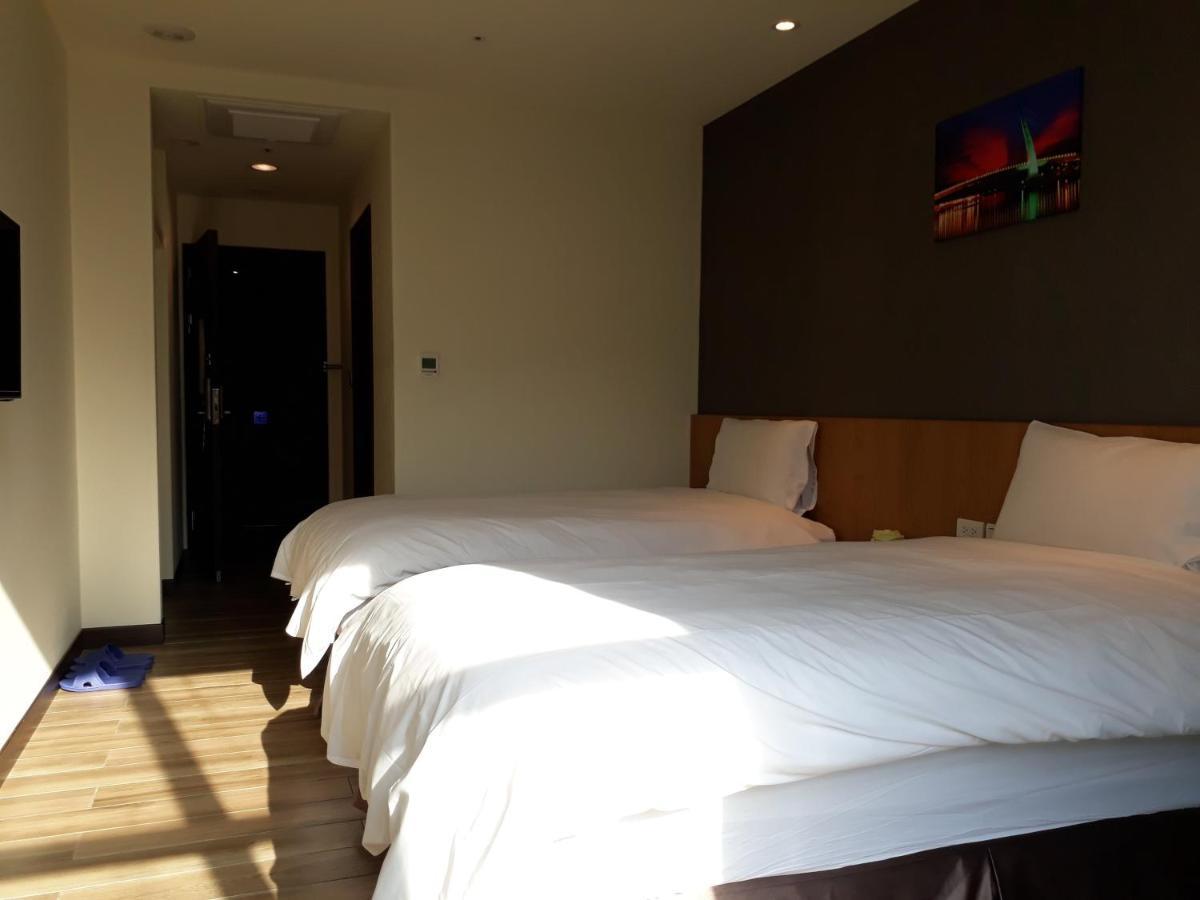 Honest & Warm Hotel Таоюань Экстерьер фото