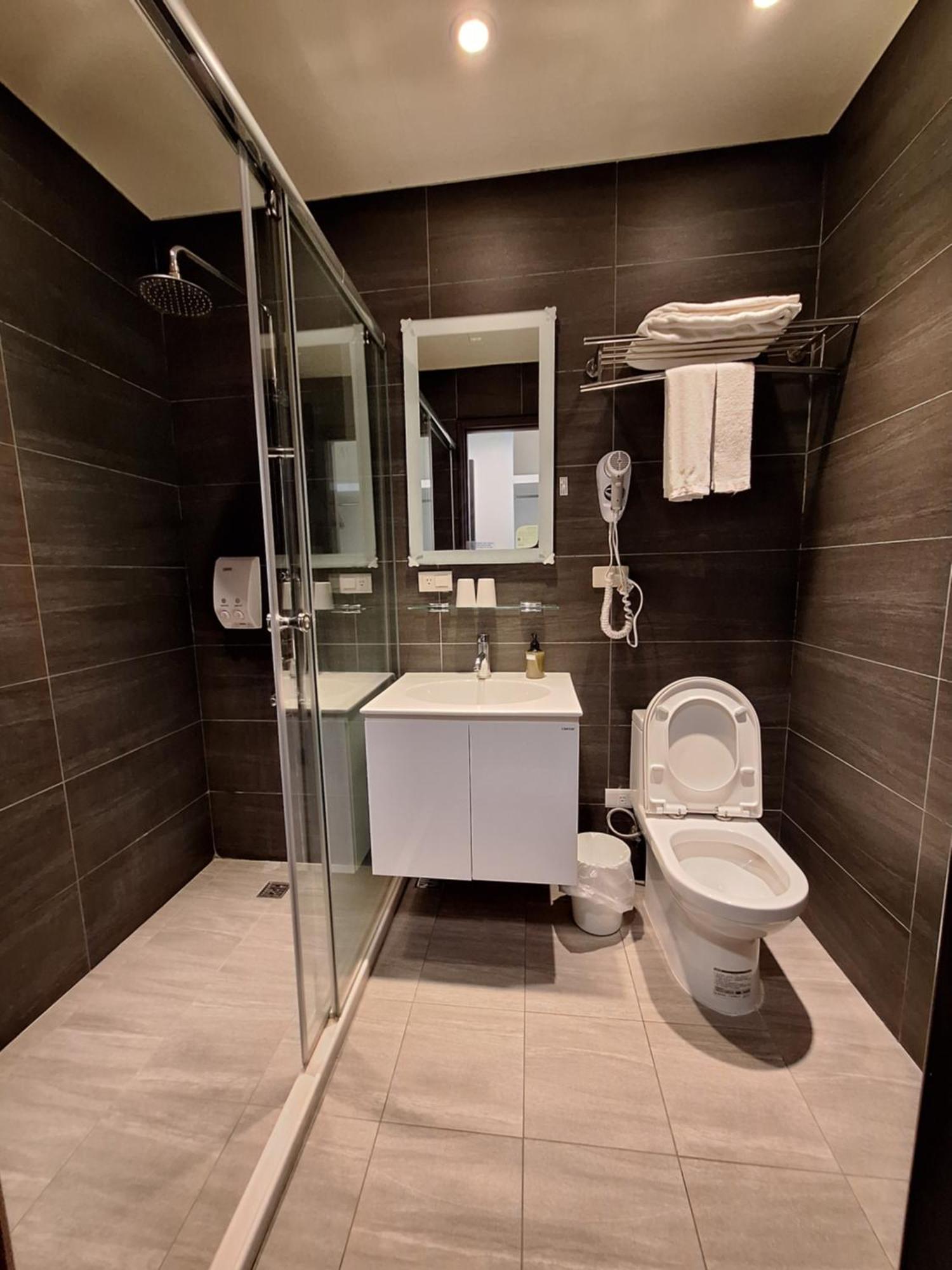 Honest & Warm Hotel Таоюань Экстерьер фото