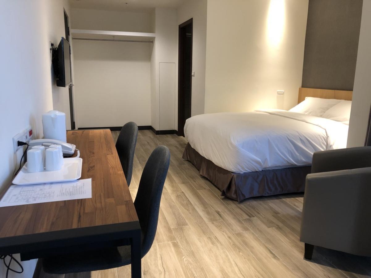 Honest & Warm Hotel Таоюань Экстерьер фото