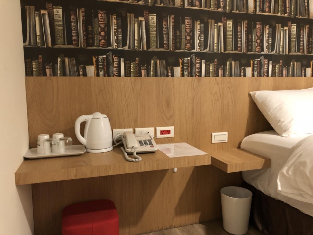 Honest & Warm Hotel Таоюань Экстерьер фото