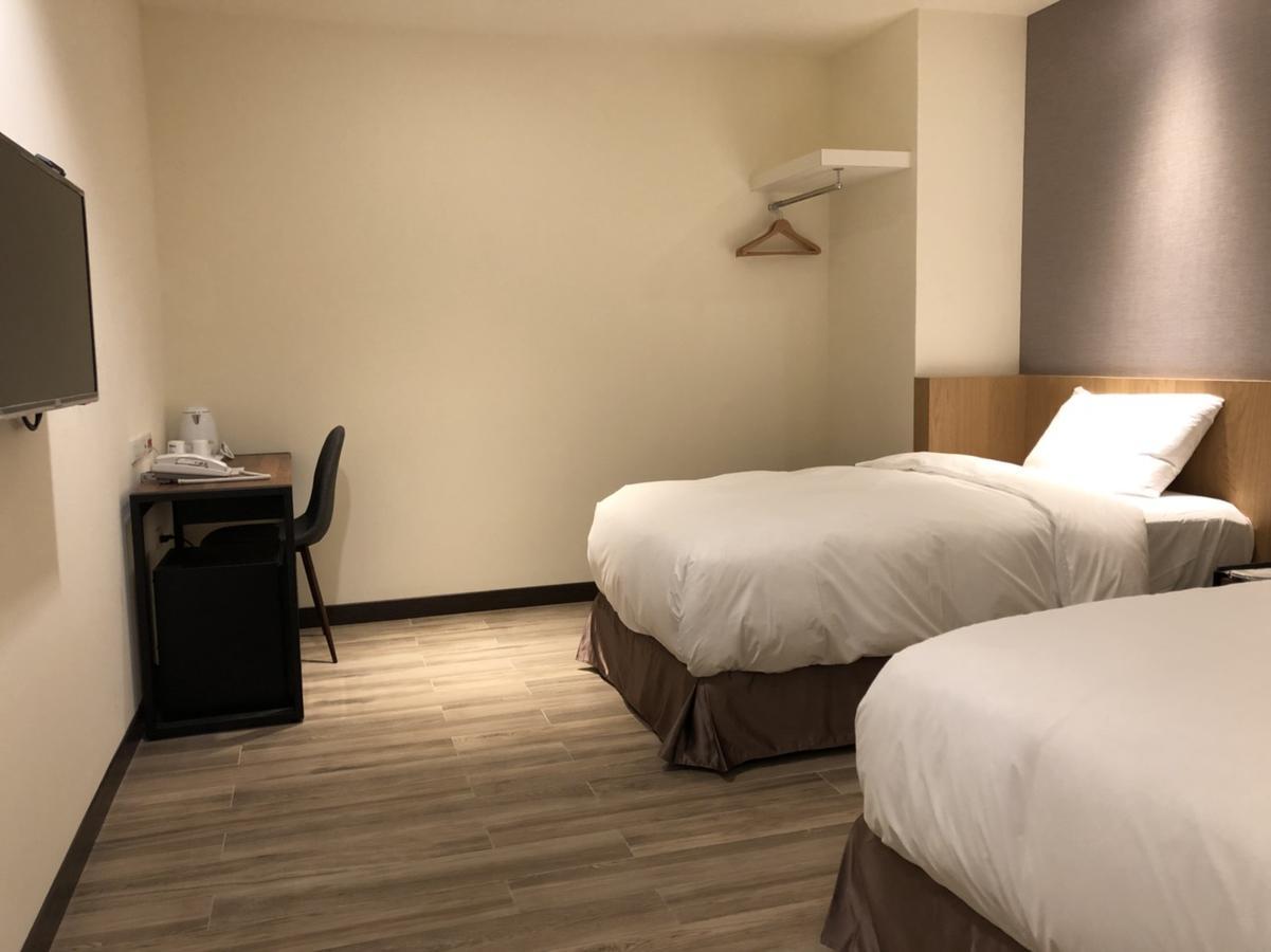 Honest & Warm Hotel Таоюань Экстерьер фото